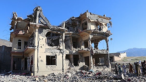 Pakistán bombardea Afganistán y rompe la tregua de octubre