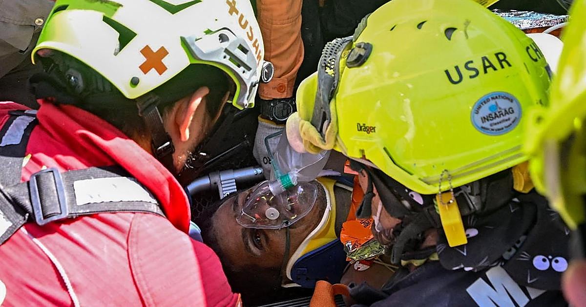 Depremin 8. gününde enkazdan canlı kurtarılan Venezuelalı güvenlik görevlisi