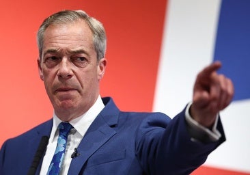 Nigel Farage dimite como diputado por las acusaciones de irregularidades fiscales en su partido