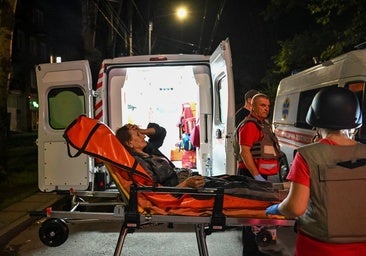 Los ataques rusos con drones estrangulan la asistencia sanitaria civil en las regiones del frente