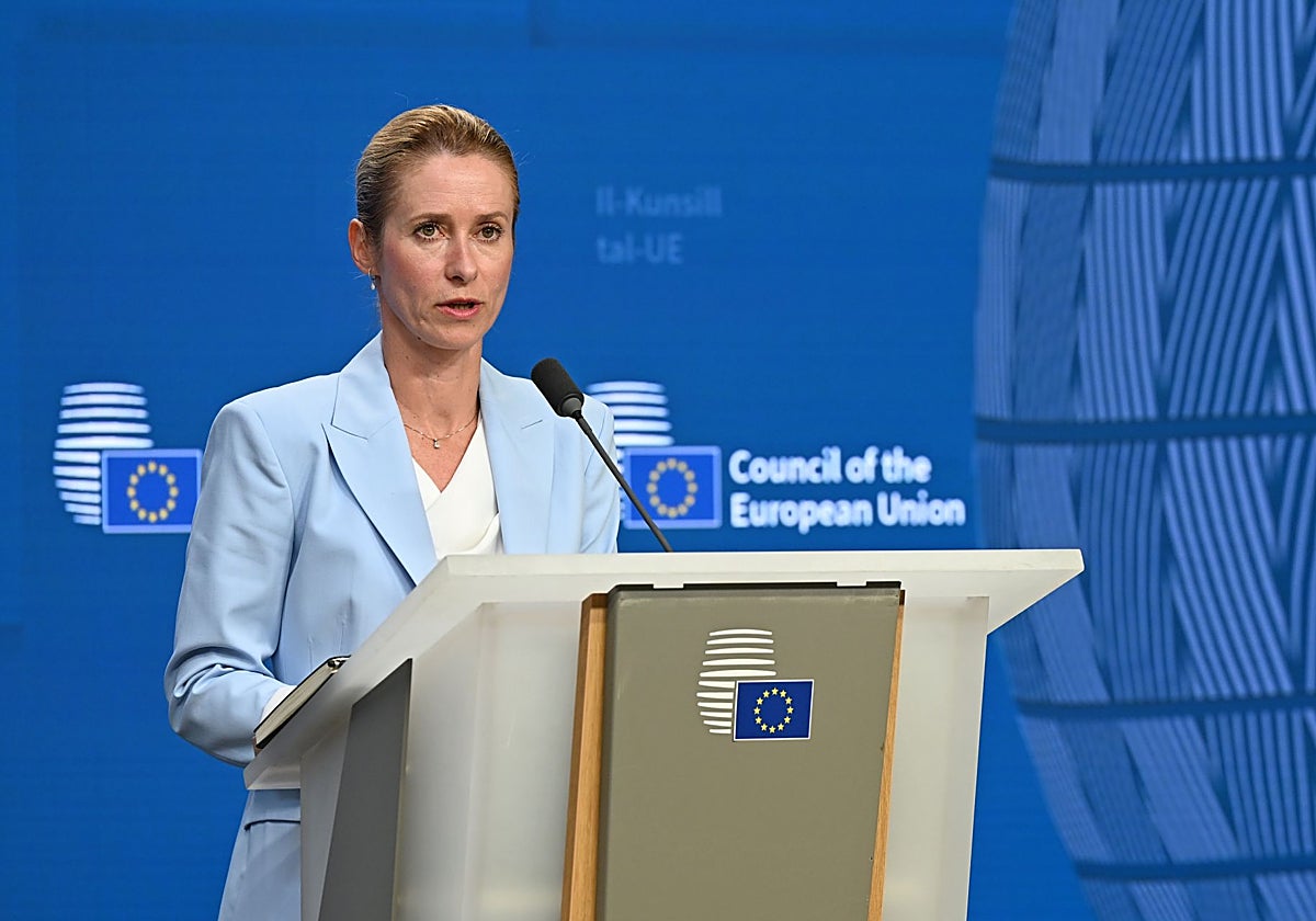 Kallas pide a los gobiernos europeos que «acepten más sacrificios» con las sanciones a Rusia