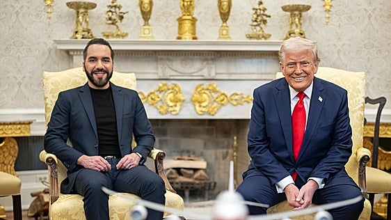 Trump consagra a Bukele como modelo para el continente americano