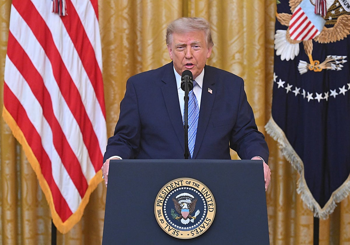 Trump denuncia los fraudes electorales chavistas, pero sigue manteniendo a Delcy en Venezuela