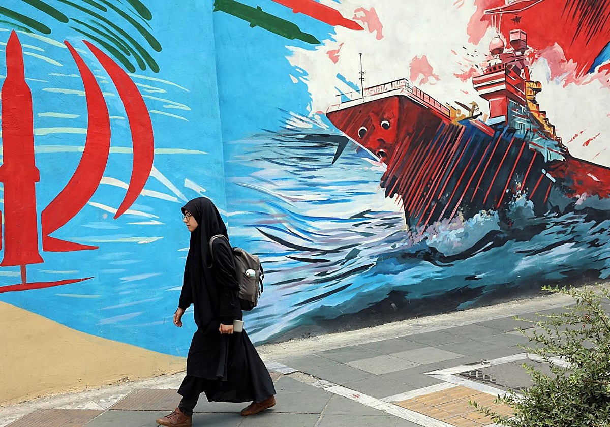 Irán se prepara para una «guerra a gran escala» mientras Trump ataca para que ceda en Ormuz