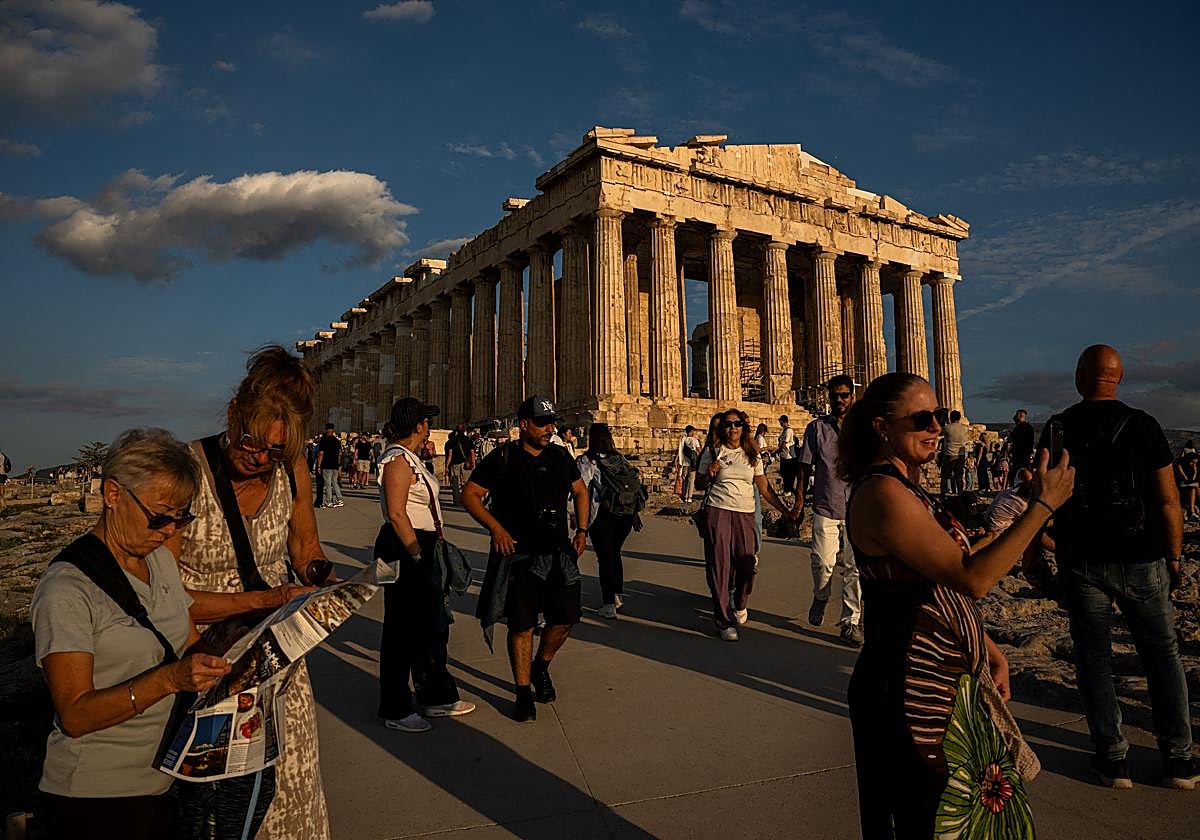 Apuñalados dos turistas a la entrada de la Acrópolis de Grecia