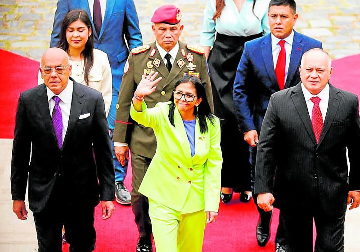 Trump blinda a Delcy hasta que celebre elecciones en Venezuela dentro de un año