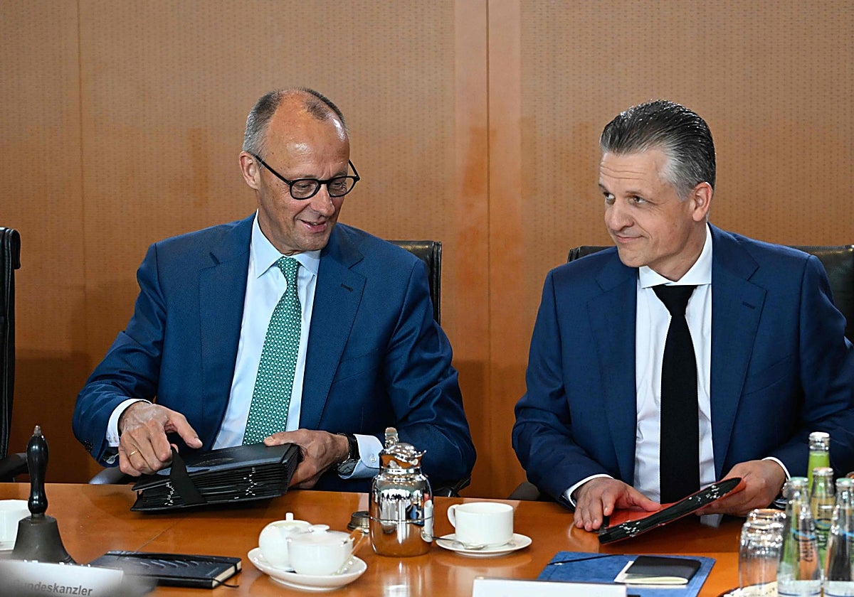Merz reestructura su Gobierno para reducir las críticas internas a su reforma de las pensiones