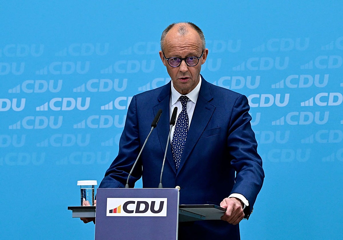 Merz: «Si no se puede detener a las personas clasificadas como amenazas, debemos restringir su libertad de movimiento»