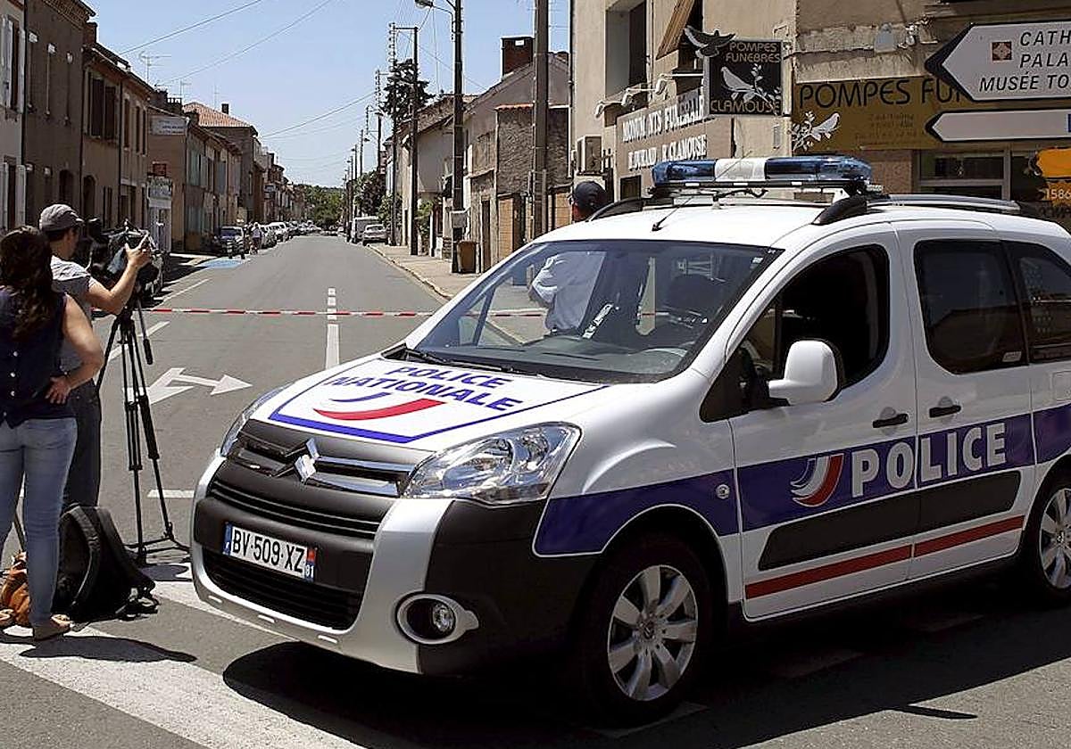 La Policía francesa encuentra los restos de cinco bebés escondidos en cajas de cartón