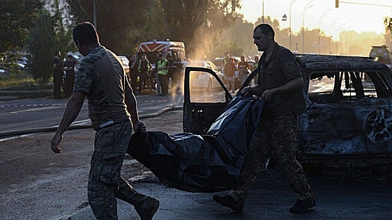 Kiev sufre otro gran bombardeo ruso en menos de dos días con al menos nueve muertos y 30 heridos, varios de ellos niños