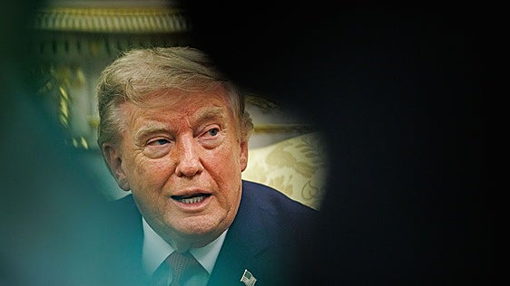 La guerra y su impacto en la economía hunden a Trump en las encuestas a las puertas de las legislativas
