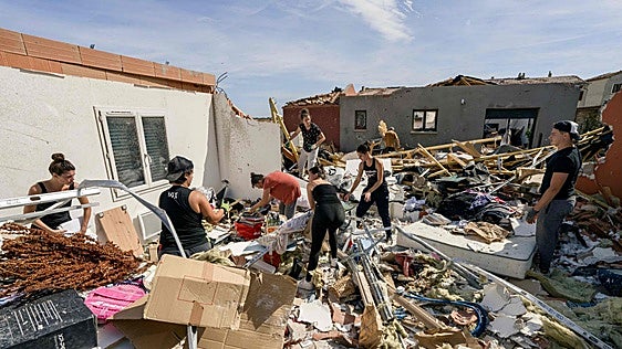 Un tornado provoca más de 40 heridos en el sur de Francia