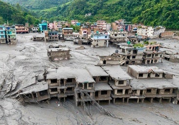 Las víctimas de la catástrofe de Nepal aumentan a 165 muertos y casi 1.500 desaparecidos