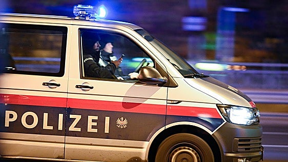 Muere una mujer en Austria después de ser drogada y abusada sexualmente por su marido: un caso al que comparan con el de Pellicot
