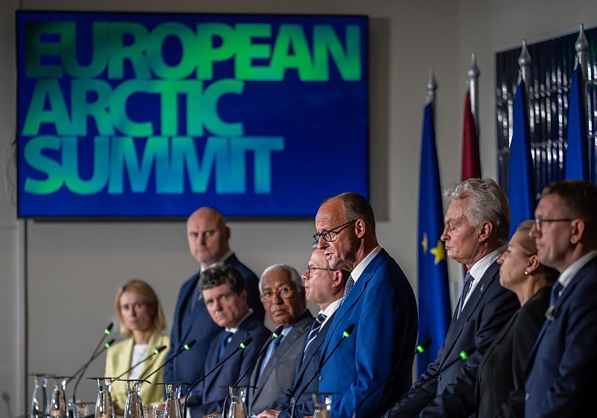 La UE se coordina para proteger el Ártico tanto de Putin como de Trump