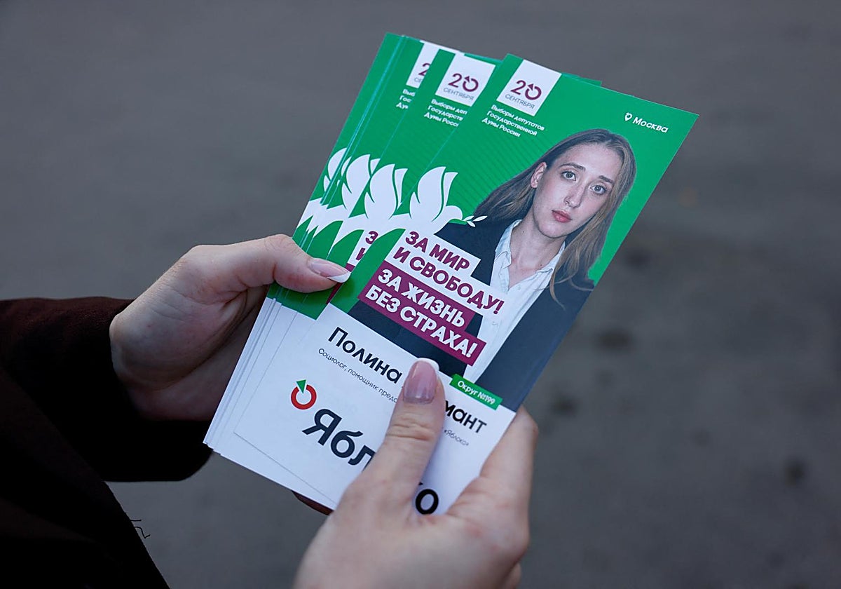 Delegados electorales del partido opositor Yabloko son citados a alistarse el día de las legislativas en Rusia