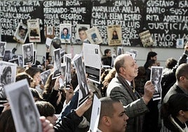 La Justicia argentina procesa a siete iraníes y un libanés por el atentado a la AMIA