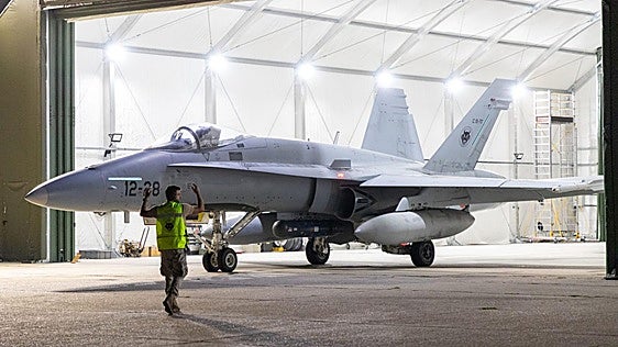 Dos F-18 españoles intervienen en Rumanía ante una amenaza de drones rusos