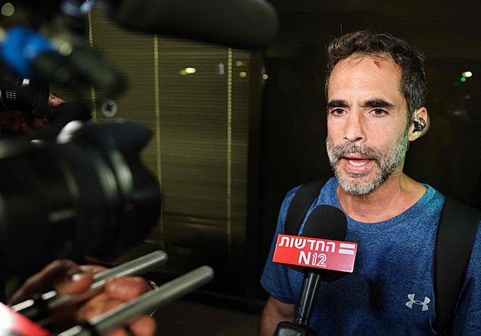 Uno de los pasajeros que intervino para frustrar el intento de atentado, Asaf Rajuan.