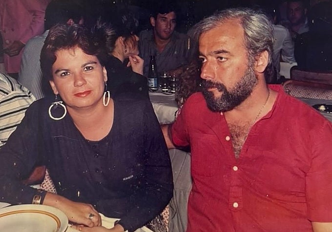 Mercedes y Raúl, cuando eran jóvenes.