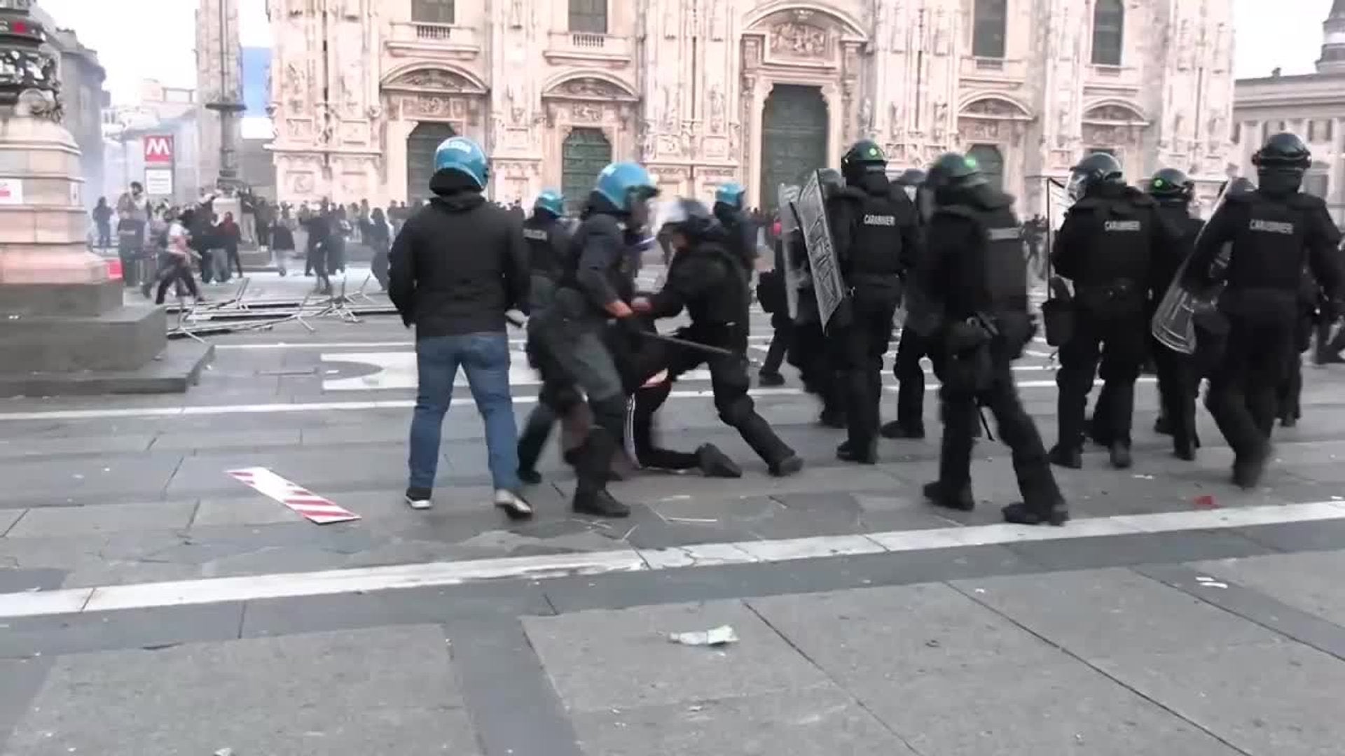 Meloni se solidariza con las fuerzas de seguridad tras las violentas protestas en varias ciudades