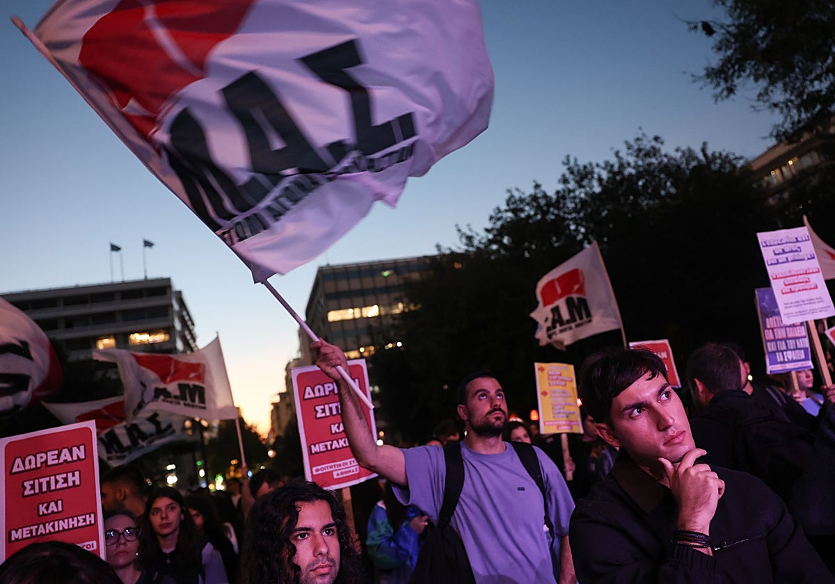 Los estudiantes griegos se unen a las movilizaciones francesas: «Luchamos por una educación pública y gratuita»
