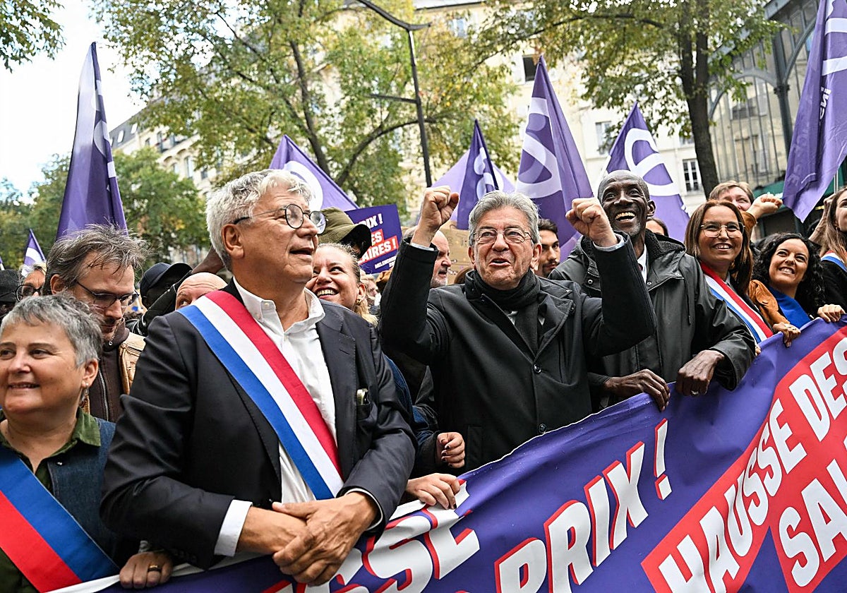 Mélenchon, el impulsor de las protestas en Francia cuestionado por su inacción contra los disturbios