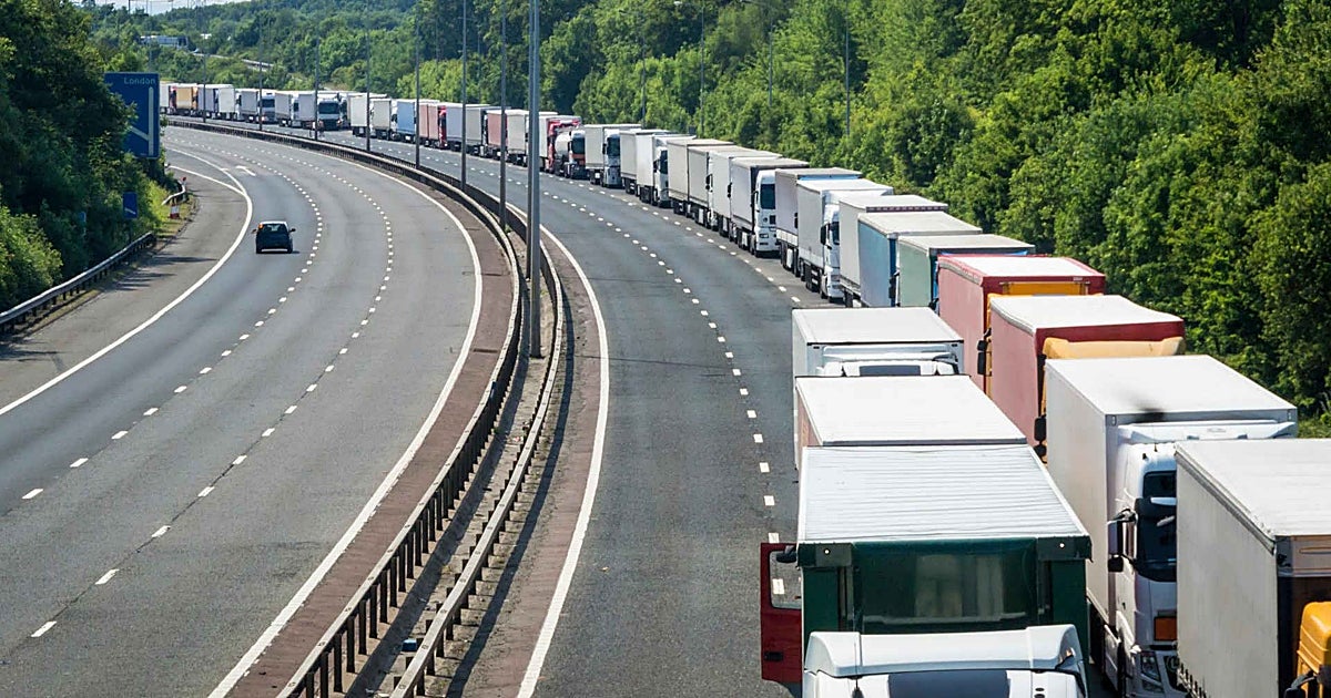 La huelga de transportistas deja desabastecidos supermercados en el sur de Italia