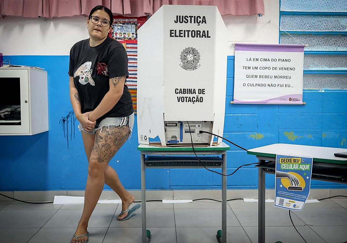 Deuda disparada, familias ahogadas, efectos de El Niño y violencia, los retos que sigue teniendo Lula Thumbnail