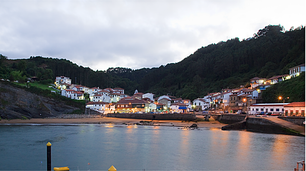 Imagen del pueblo de Tazones