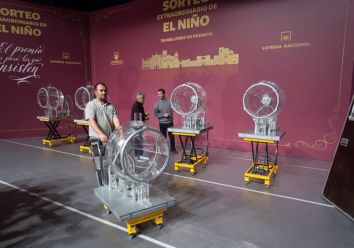 Preparación del Sorteo de la Lotería del Niño del año pasado