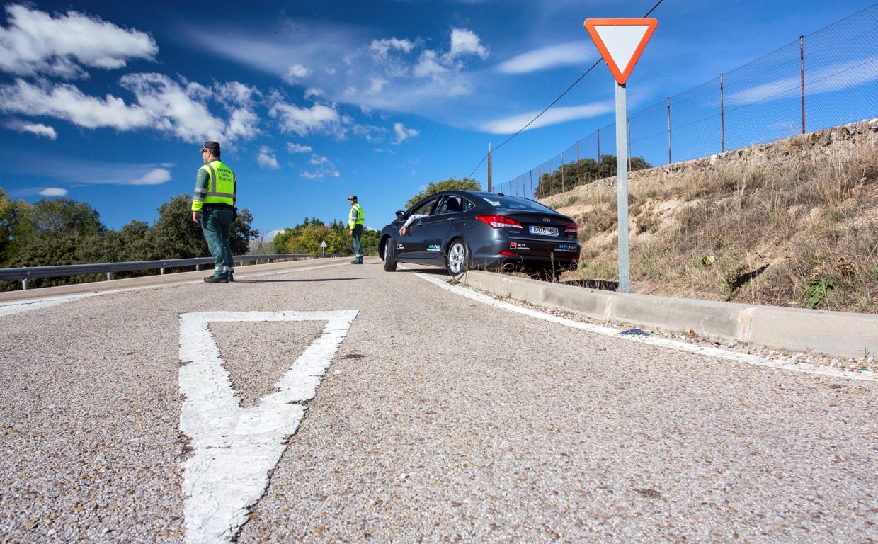 Más del 70% de los españoles reconoce tener conductas imprudentes al volante