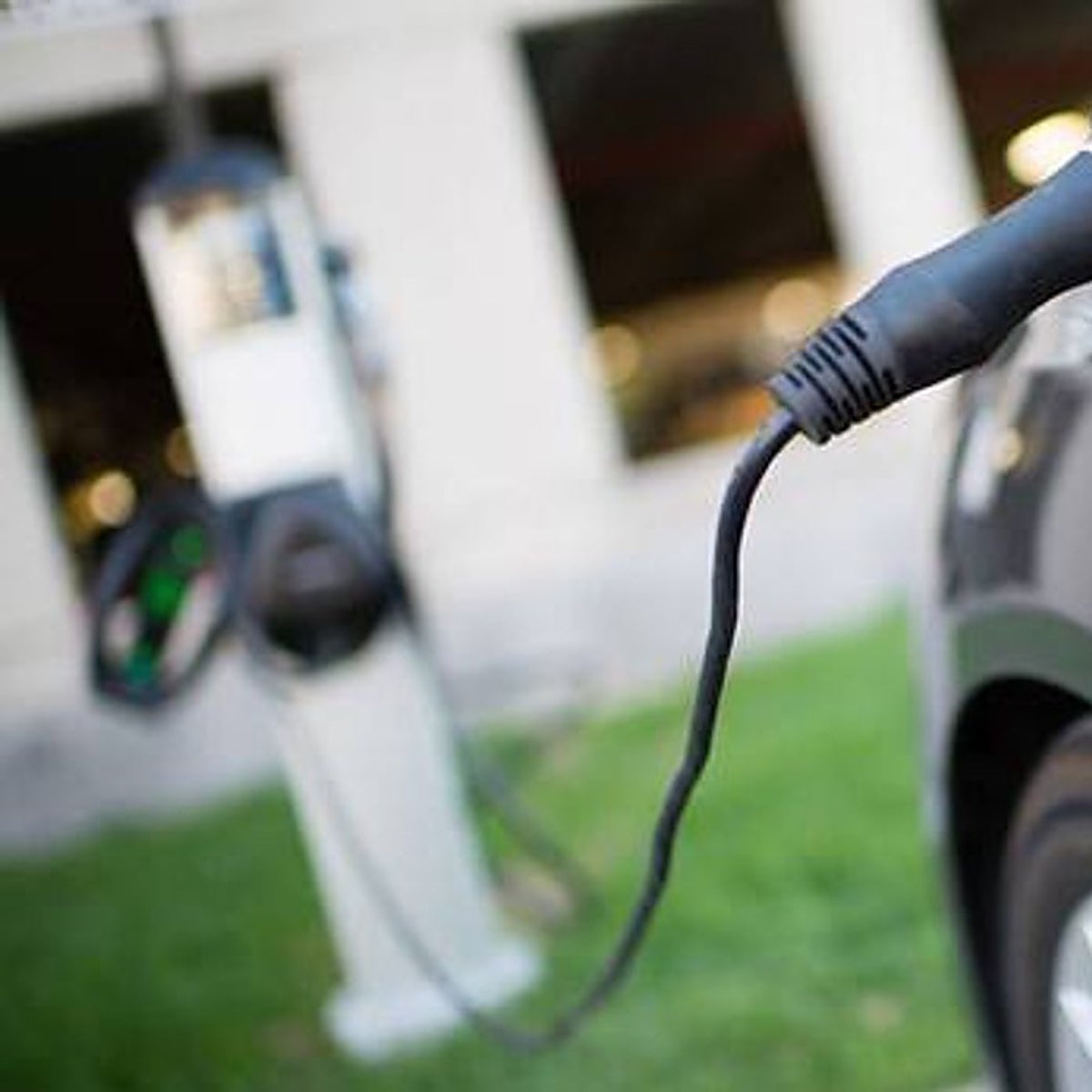 El vehículo eléctrico y el despliegue de infraestructura, lejos del objetivo de 2030