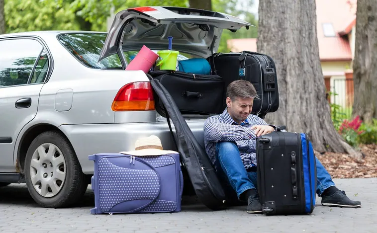 El multazo de la DGT por utilizar los asientos de atrás del coche como maletero