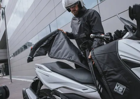 Las necesarias mantas para ir en moto en invierno