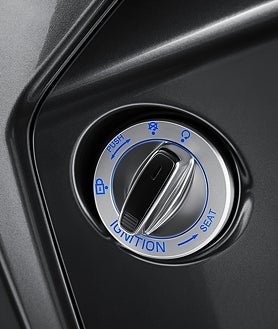 Imagen secundaria 2 - Frontal tradicional pero arranque sin llave y hueco guarda casco bajo asiento