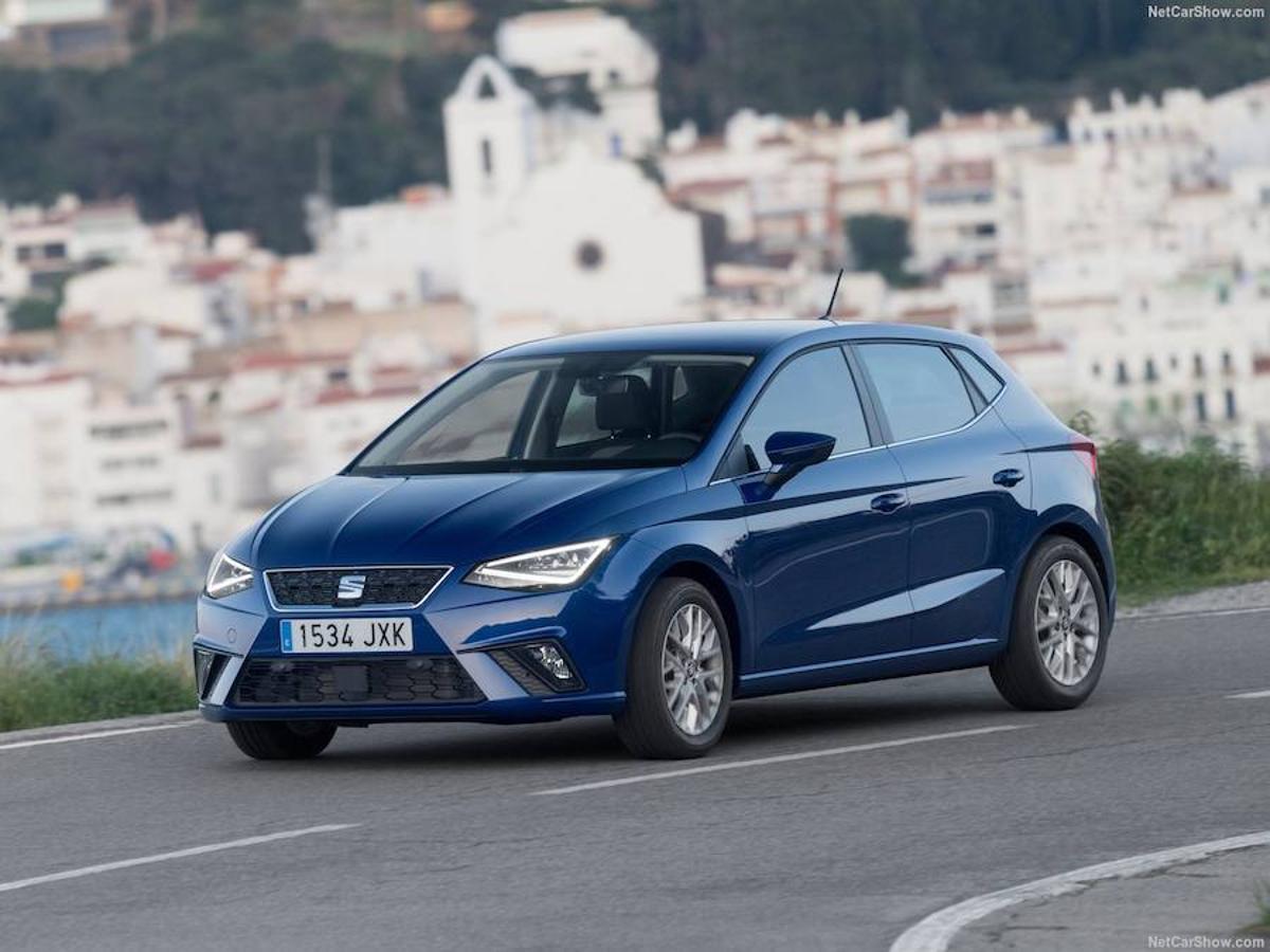 2018 - Seat Ibiza Reconocido por estar dotado de la tecnología más avanzada y una completa lista de equipamiento, su dinamismo y por su aumento en confort y espacio interior, el Ibiza es un modelo español con una sólida trayectoria en el mercado automovilístico en el que siempre ha estado ocupando los primeros puestos en las listas de ventas -cuatro generaciones y más de 5,4 millones de unidades vendidas-. Lo más destacado de 2018 fue la nevada que dejó atrapadas a miles de personas en la AP-6, el fin de ETA: ETA anuncia su fin oficial a través de una carta; así como la moción de censura: Moción de censura de Sánchez contra Rajoy, lo que lo convierten en el primer presidente investido de esta forma.