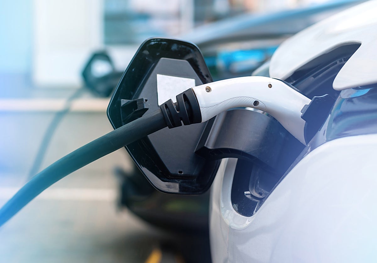 Uno de cada siete coches eléctricos usados tiene el cuentakilómetros trucado