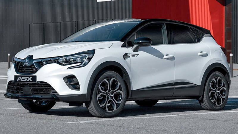 El ASX es el primer Mitsubishi fabricado en España. Ofrecerá cinco combinaciones de motor y transmisión, dos de ellas híbridas, desarrolladas íntegramente para Europa. Nace para posicionarse en el corazón del segmento B-SUV con un diseño elegante y versátil, combinado con espacio y confort. 