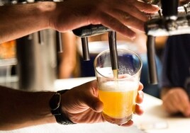 La DGT avisa: ¿con cuántas cervezas das positivo en un control de alcoholemia?