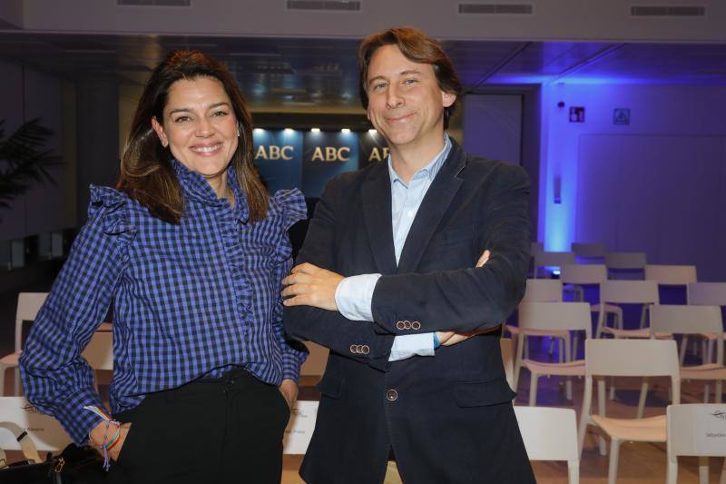 Natalia Pérez y Aurelio García, de Lexus España