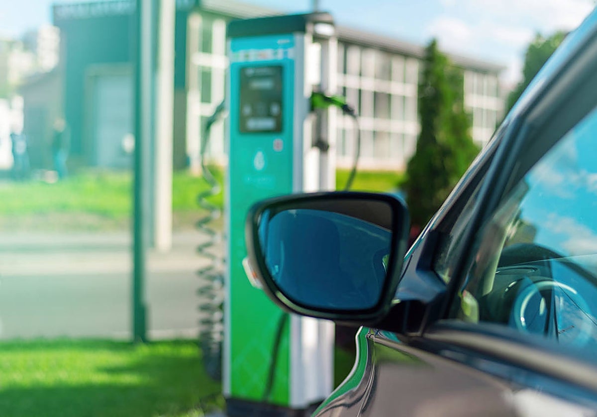 En los dos primeros meses, el mercado electrificado suma un total de 17.141 unidades