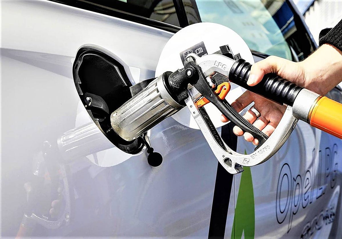 Repostar gas es igual de sencillo que hacerlo con gasolina o diésel