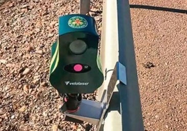 Guardias Civiles acusan a la DGT de priorizar la instalación de radares sobre la seguridad