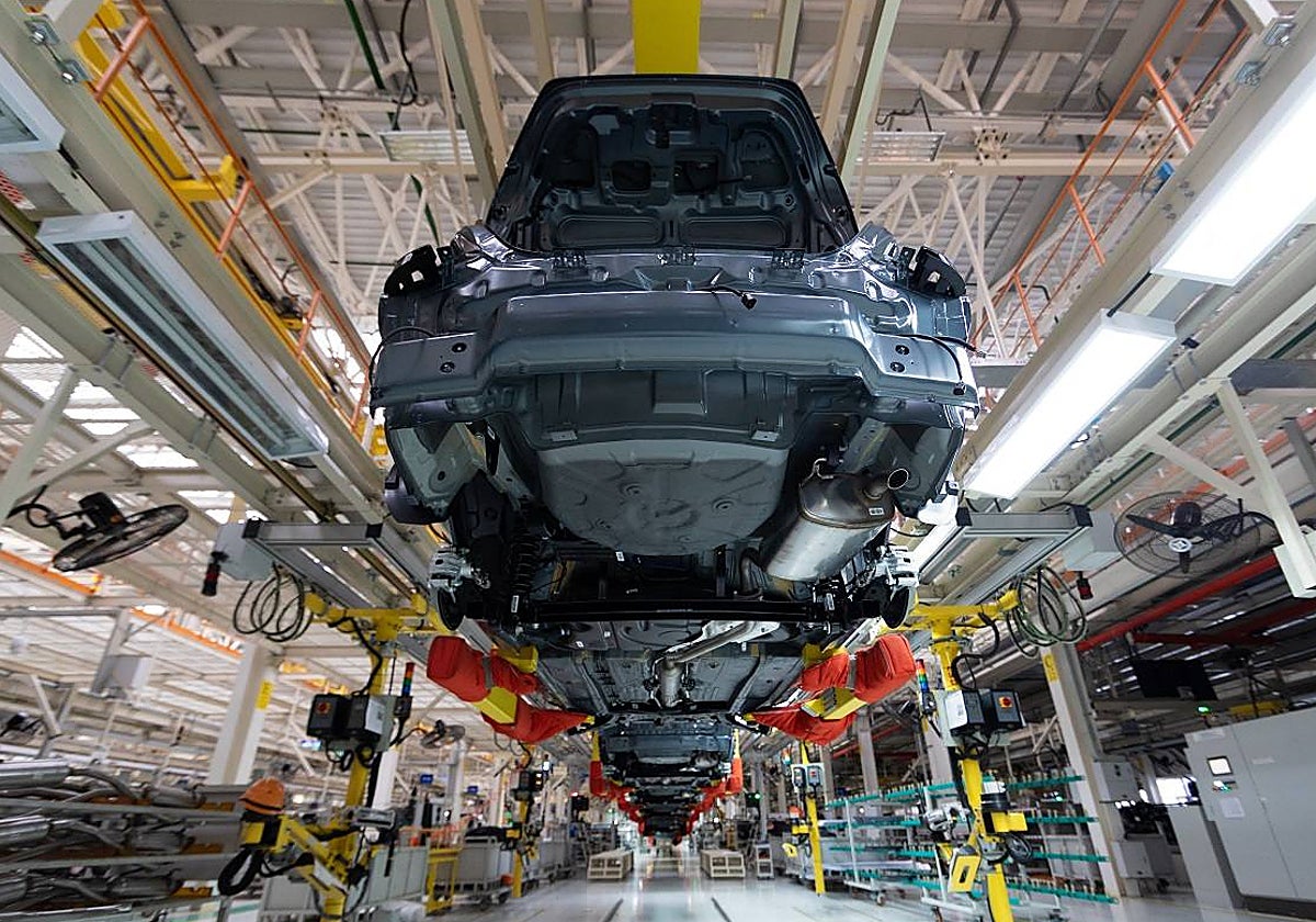 Los vehículos se mantienen como principal aportador a la balanza comercial española