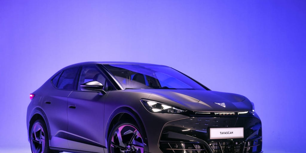 Cupra takes a step forward with Tavascan, an “emotional electric”