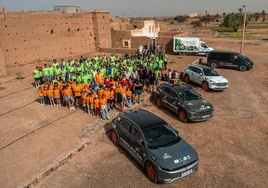 Un total de 46 vehículos completa la decimoséptima edición del Desierto de los Niños