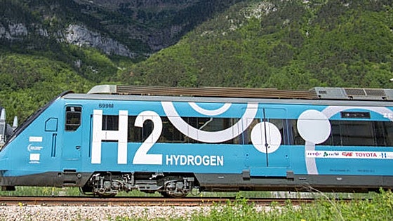 El primer tren de hidrógeno se pone a prueba en España