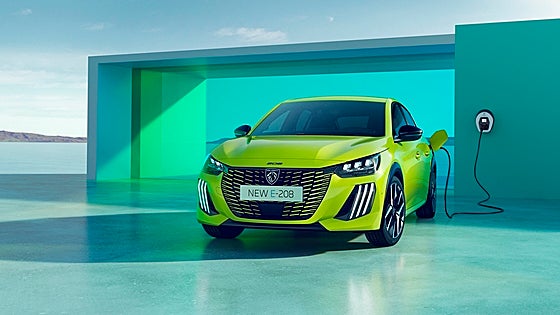 Peugeot lanza su completamente renovado E-208