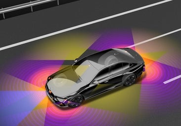 Con qué coches se puede conducir sin poner las manos en el volante